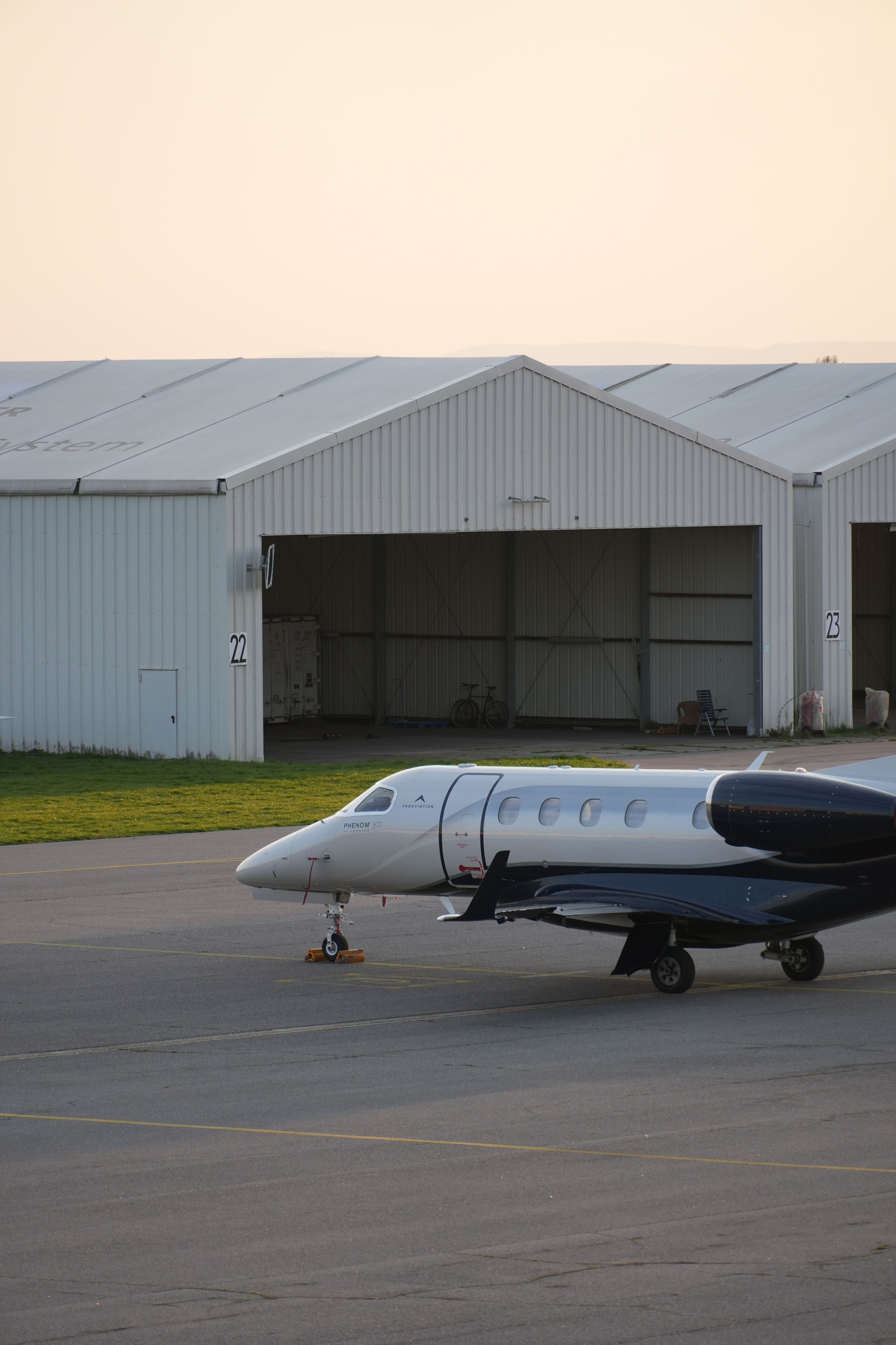 Embraer Phenom 300E